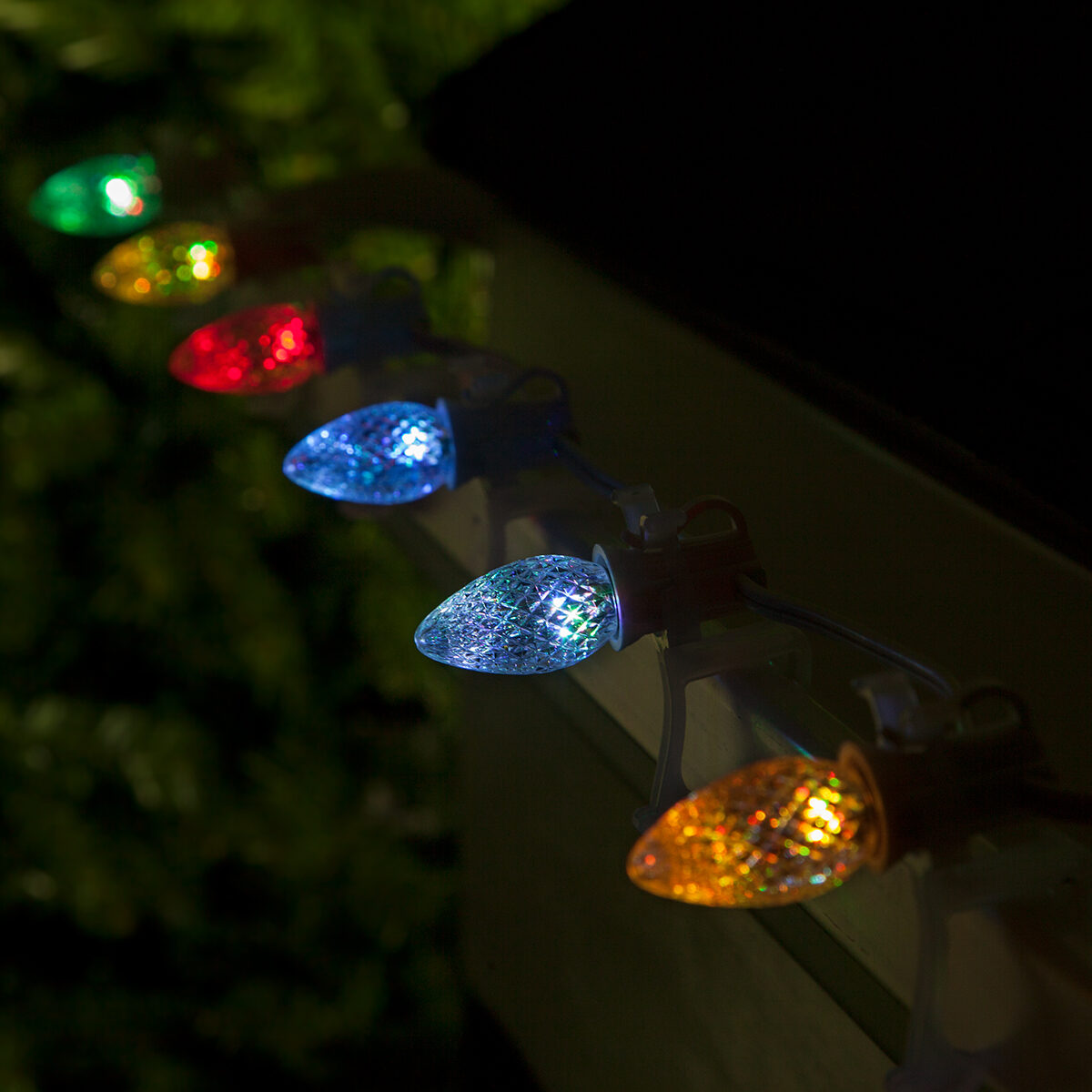 C7 LED Light Bulb Multicolor Color Change Yard Envy