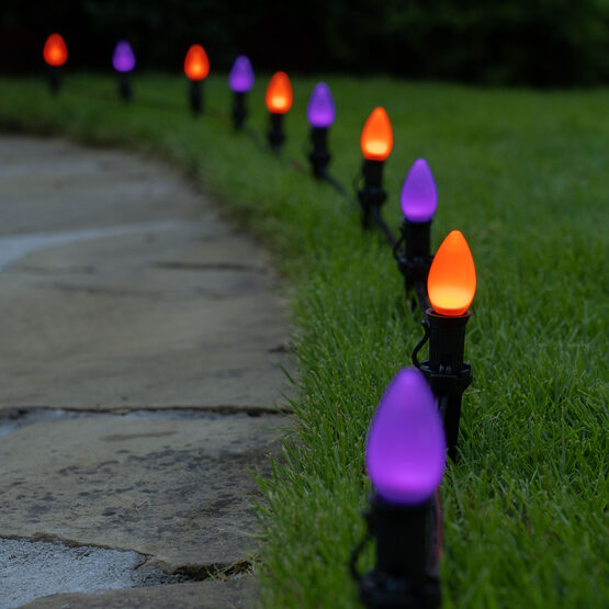 Smooth OptiCore C7 LED Walkway Lights, Orange / Purple, 4.5" Stakes, 50'